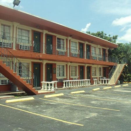 Hialeah Executive Motel Miami Springs Bagian luar foto